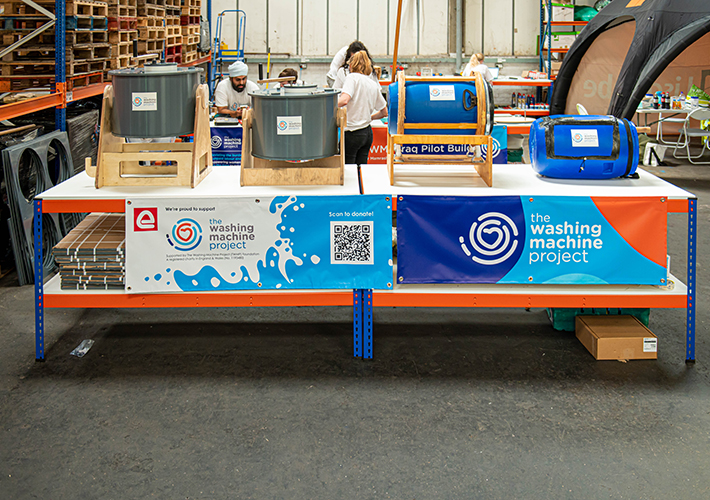 Foto RS Group continúa ayudando a mejorar la vida de las personas con The Washing Machine Project.